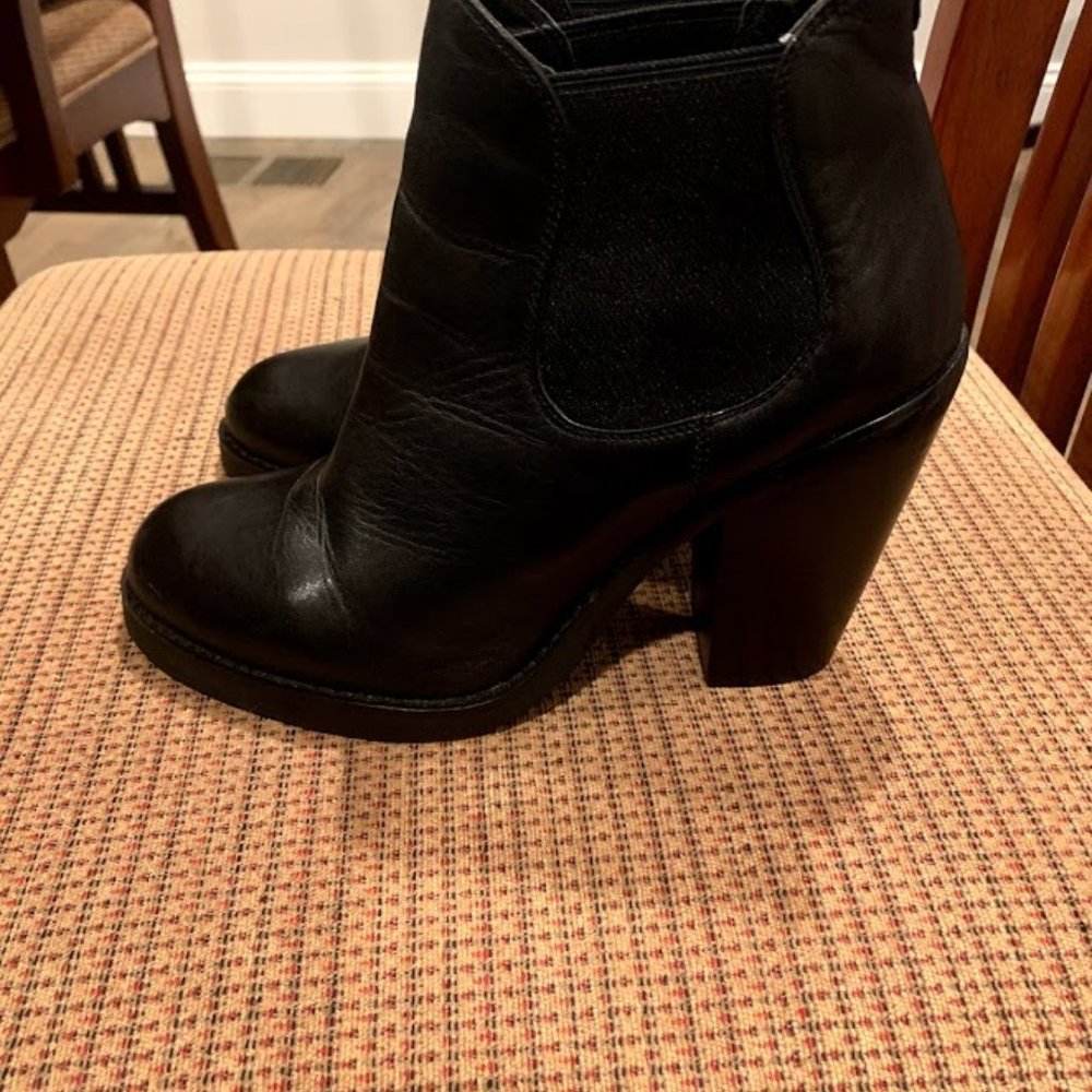 Shoemint high heel ankle bootie (Black; size 8) - Picture 2 of 7